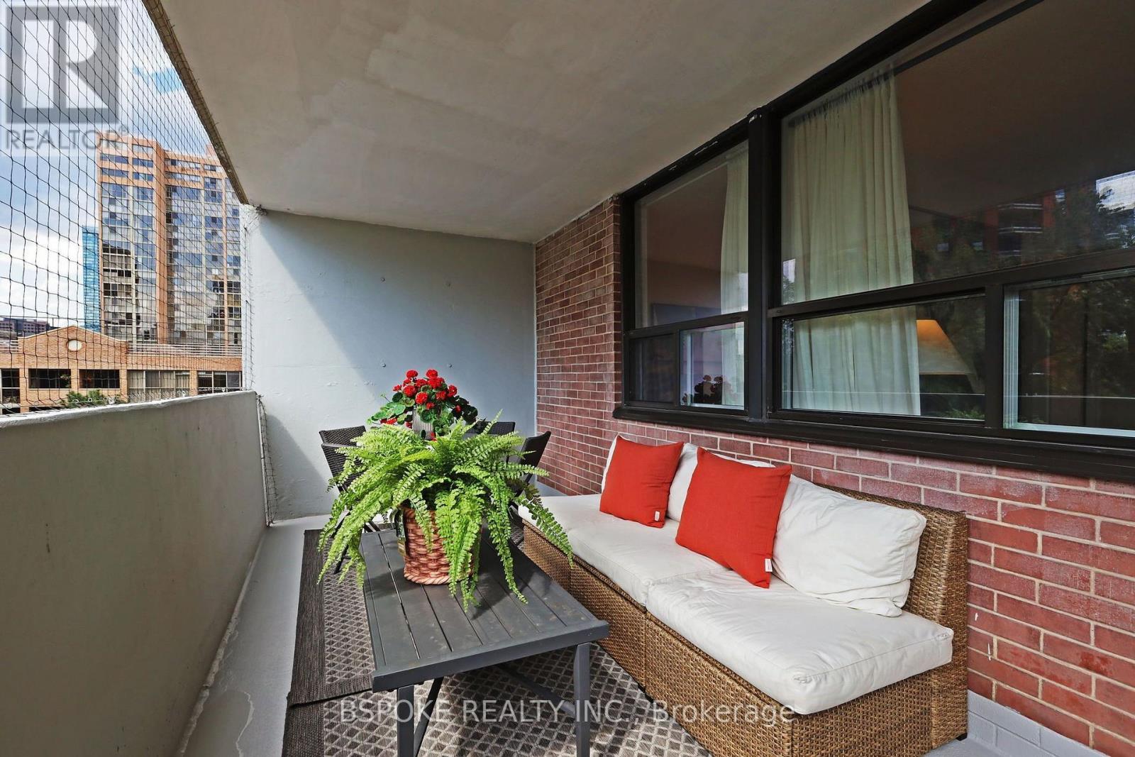 609 - 40 Homewood Avenue, Toronto, Ontario  M4Y 2K2 - Photo 14 - C13696174