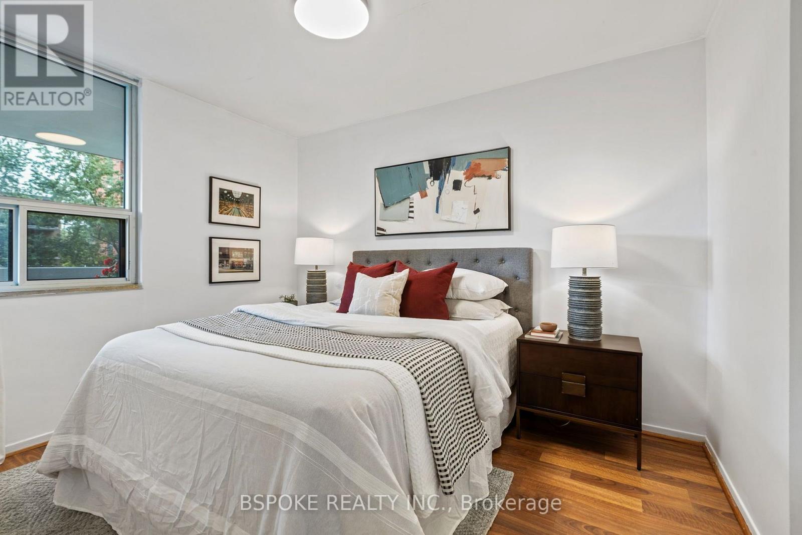 609 - 40 Homewood Avenue, Toronto, Ontario  M4Y 2K2 - Photo 9 - C13696174