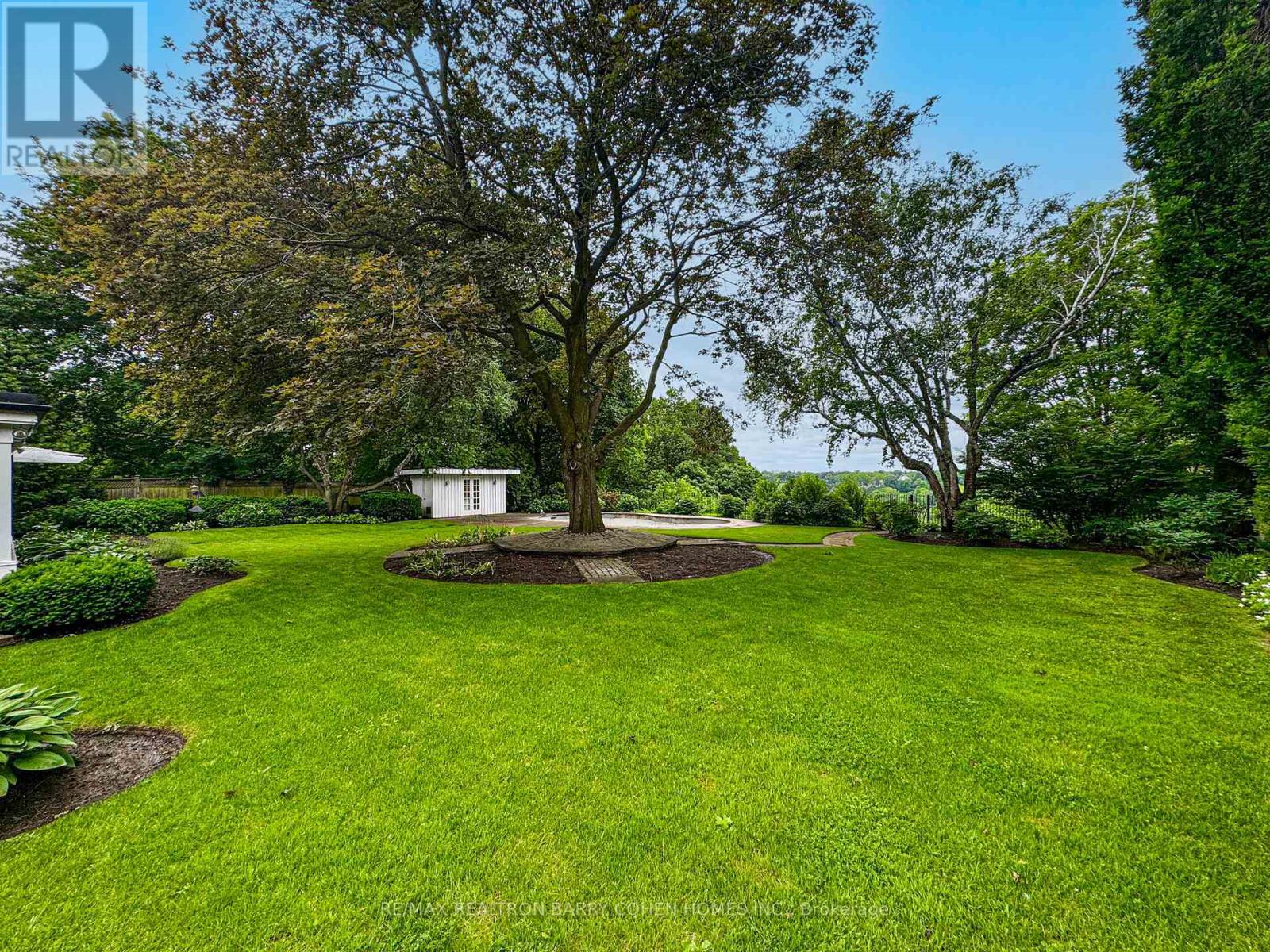35 Bayview Ridge, Toronto, Ontario  M2L 1E3 - Photo 3 - C13696184