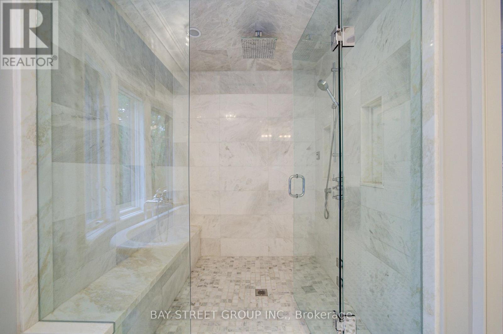 154 Munro Boulevard, Toronto, Ontario  M2P 1C8 - Photo 35 - C13696194
