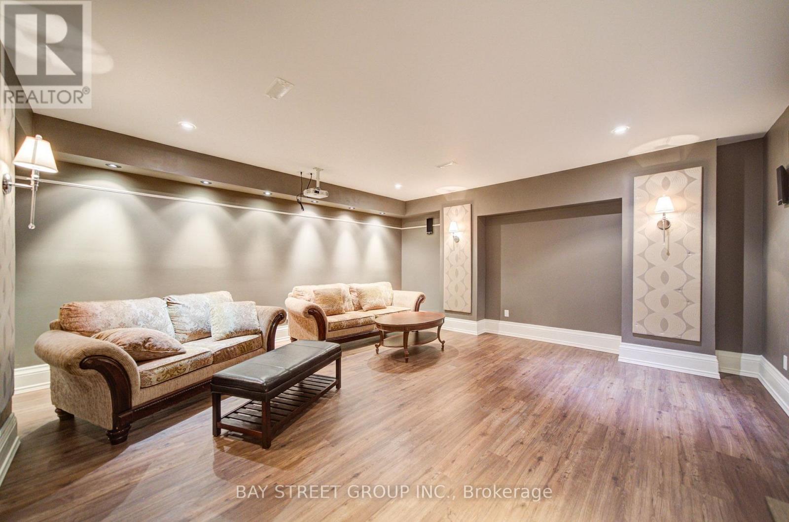 154 Munro Boulevard, Toronto, Ontario  M2P 1C8 - Photo 41 - C13696194