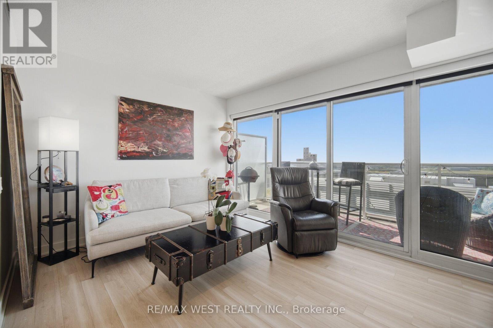 1602 - 17 Bathurst Street, Toronto, Ontario  M5V 0N1 - Photo 11 - C13696224