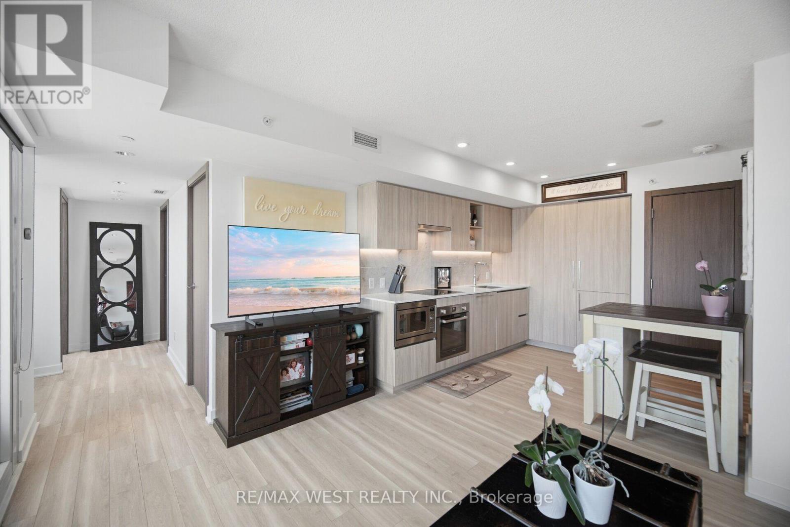 1602 - 17 Bathurst Street, Toronto, Ontario  M5V 0N1 - Photo 13 - C13696224