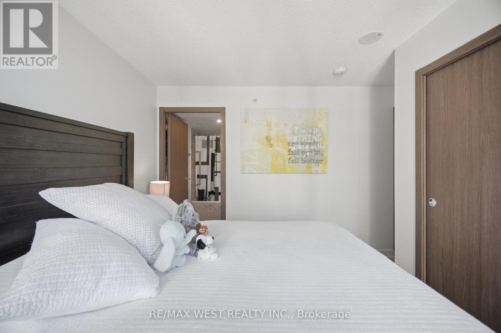 1602 - 17 Bathurst Street, Toronto, Ontario  M5V 0N1 - Photo 17 - C13696224