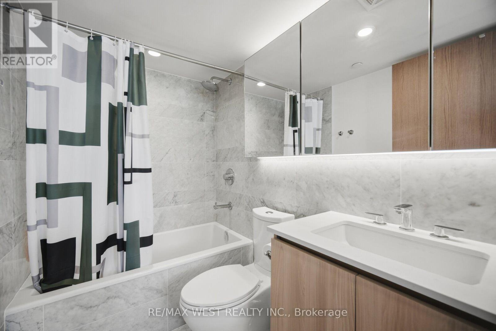 1602 - 17 Bathurst Street, Toronto, Ontario  M5V 0N1 - Photo 18 - C13696224