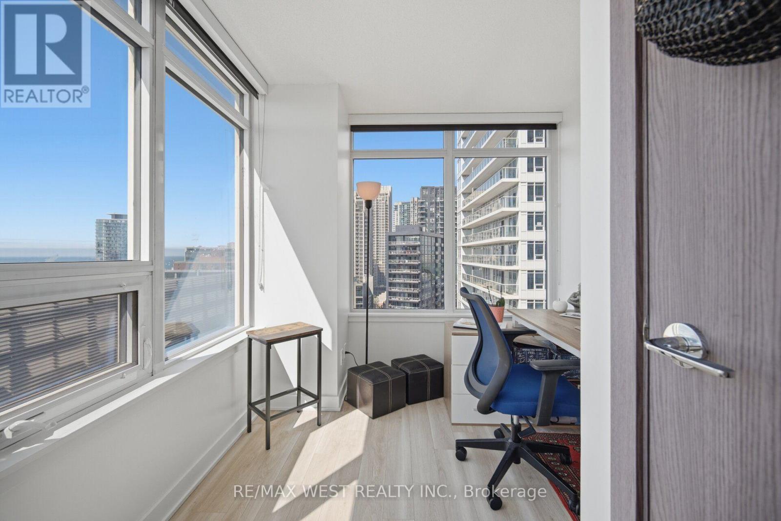 1602 - 17 Bathurst Street, Toronto, Ontario  M5V 0N1 - Photo 20 - C13696224