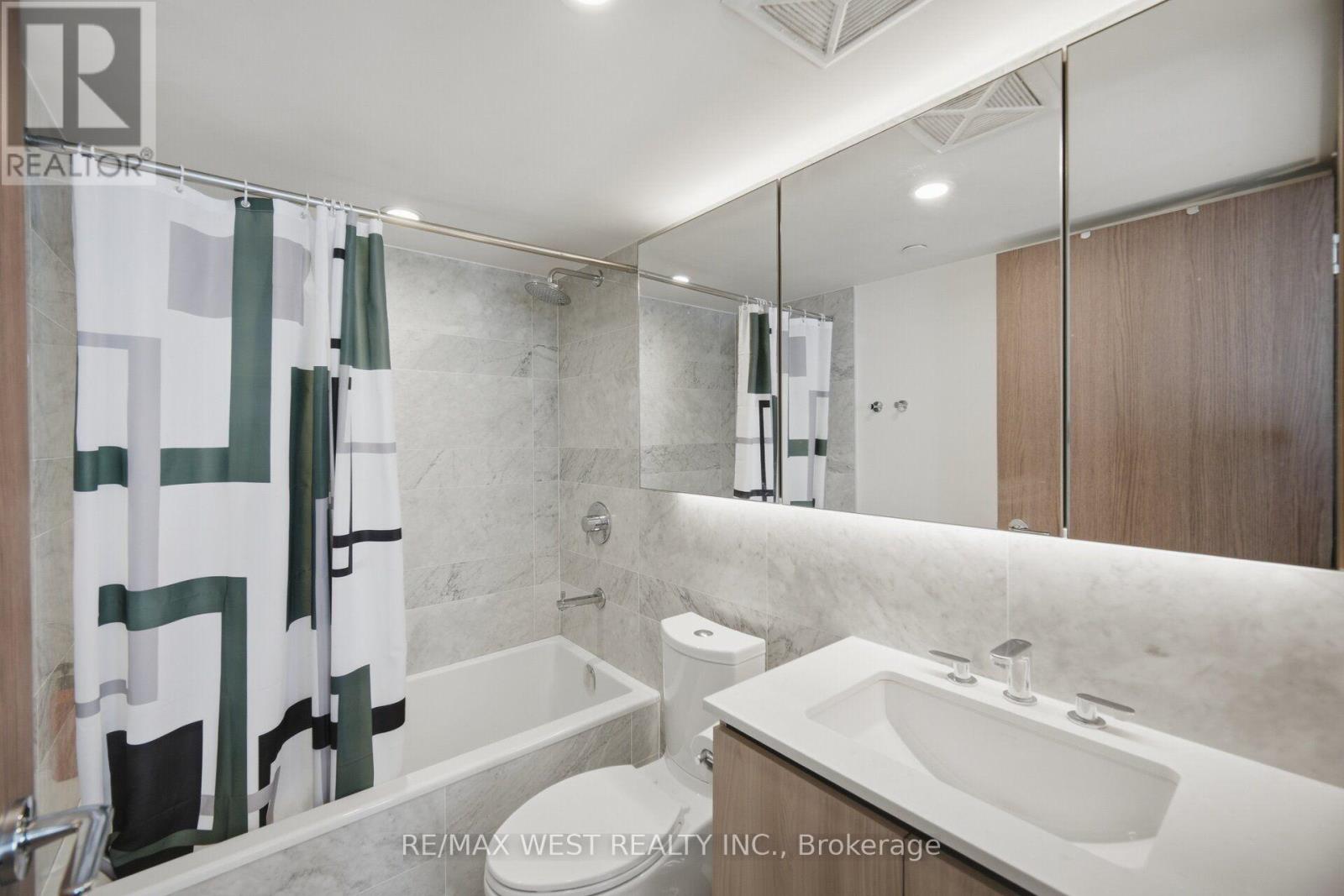 1602 - 17 Bathurst Street, Toronto, Ontario  M5V 0N1 - Photo 25 - C13696224