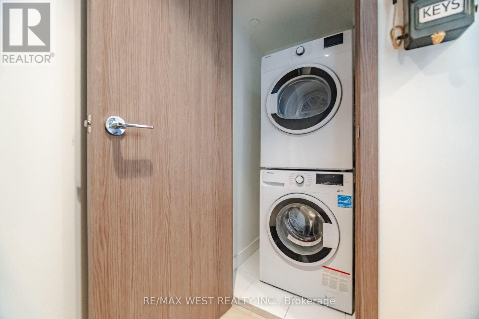 1602 - 17 Bathurst Street, Toronto, Ontario  M5V 0N1 - Photo 33 - C13696224