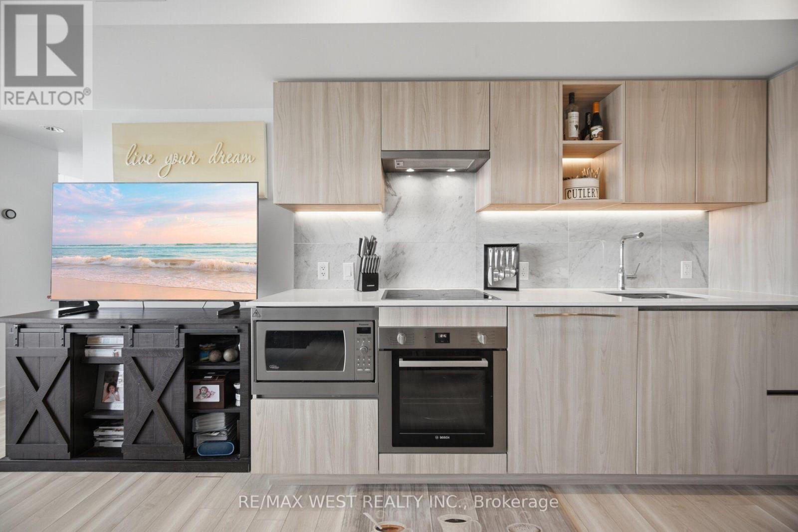 1602 - 17 Bathurst Street, Toronto, Ontario  M5V 0N1 - Photo 7 - C13696224