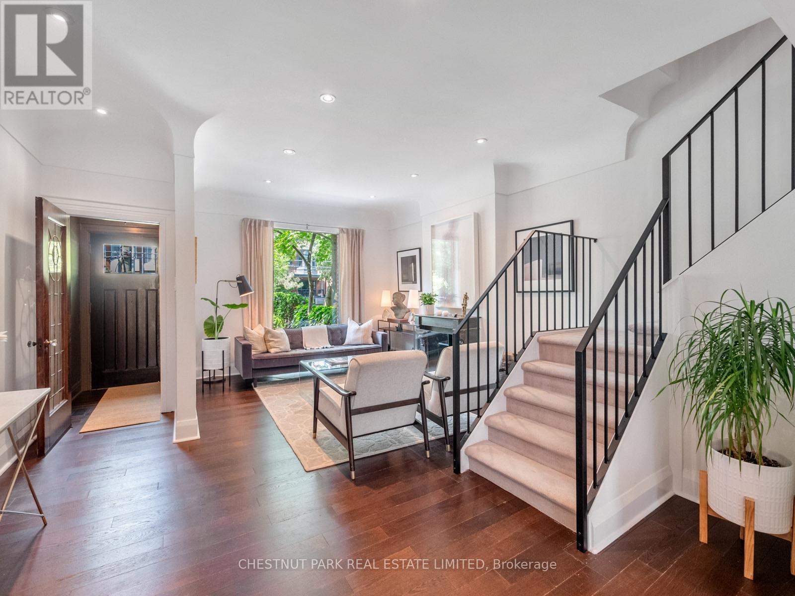 113 Cottingham Street, Toronto, Ontario  M4V 1B9 - Photo 5 - C13696284
