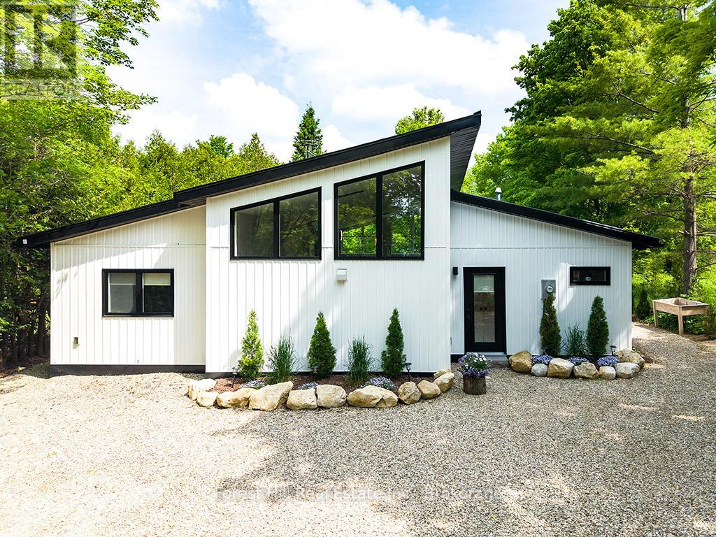 149 SIR WILLIAM'S LANE, grey highlands, Ontario