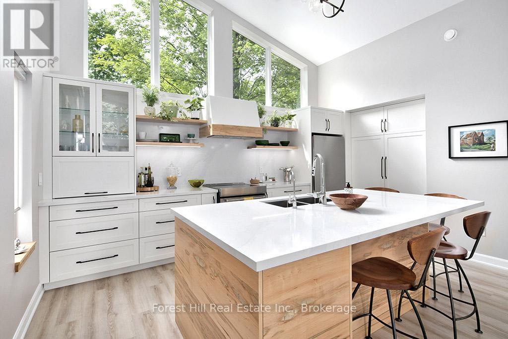 149 Sir William's Lane, Grey Highlands, Ontario N0C 1E0 - Photo 2 - X13696244
