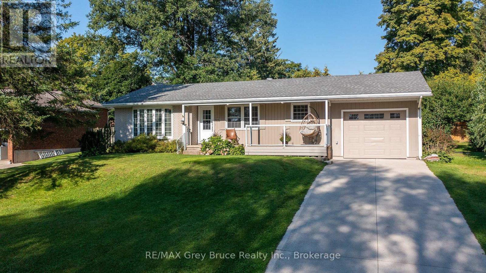 129 River Street, Arran-Elderslie, Ontario  N0H 2N0 - Photo 2 - X13696306