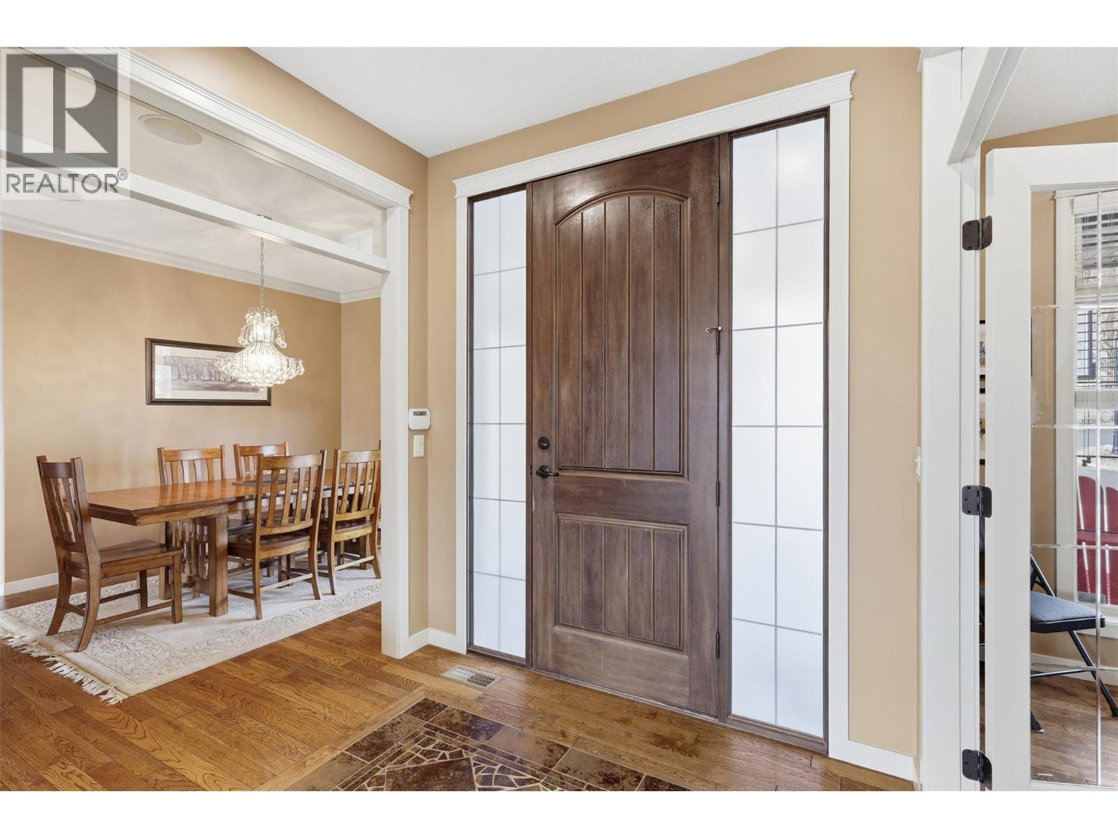 1914 Ironwood Street, Kamloops, British Columbia  V2H 0A6 - Photo 4 - 10377994