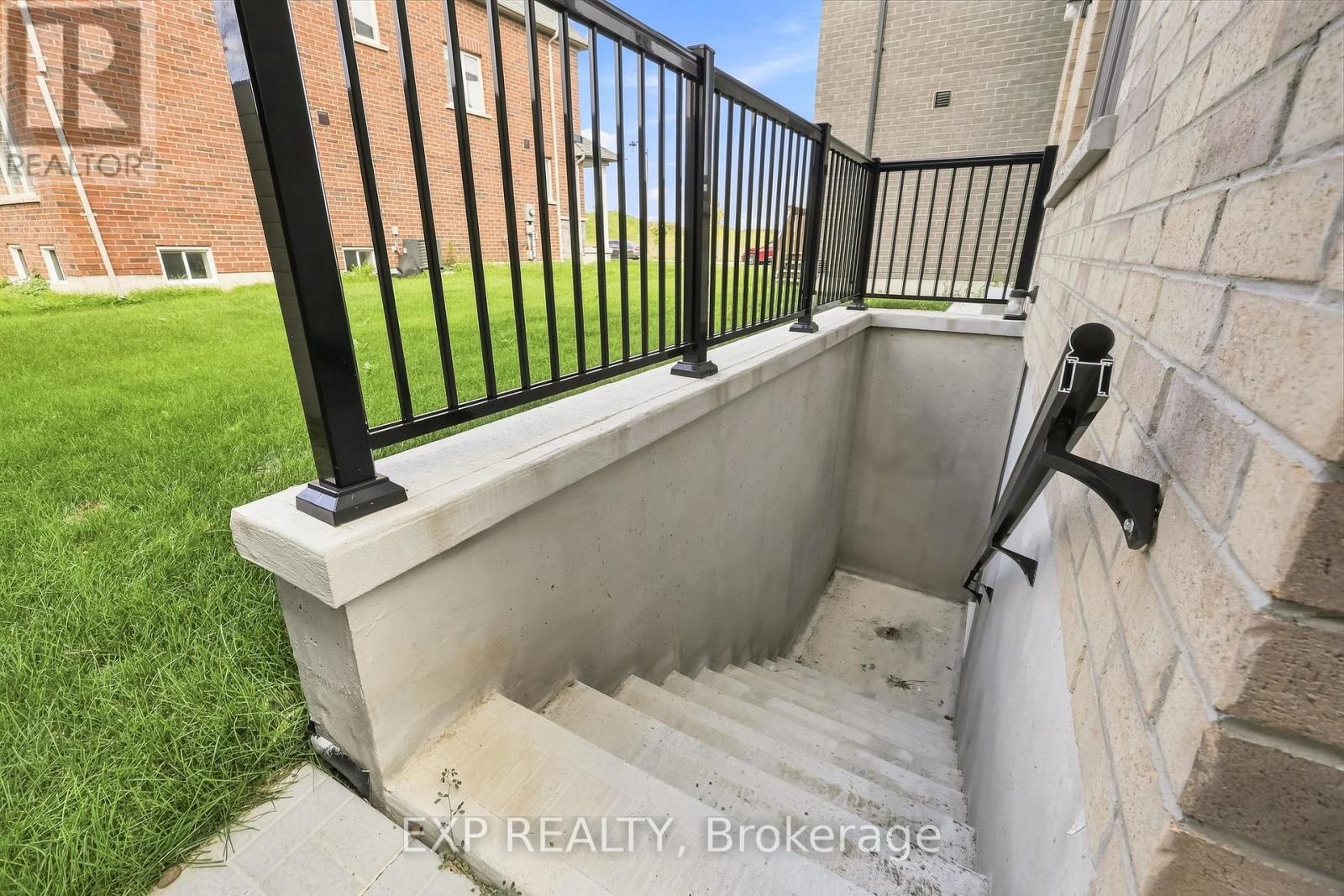 2144 Hallandale Street, Oshawa, Ontario  L1L 0T8 - Photo 43 - E13696090