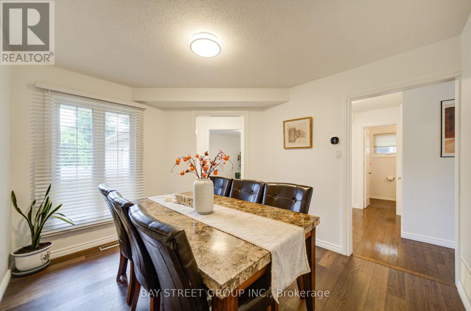 10 Hemingford Place, Whitby, Ontario L1R 1G1 - Photo 16 - E13696106