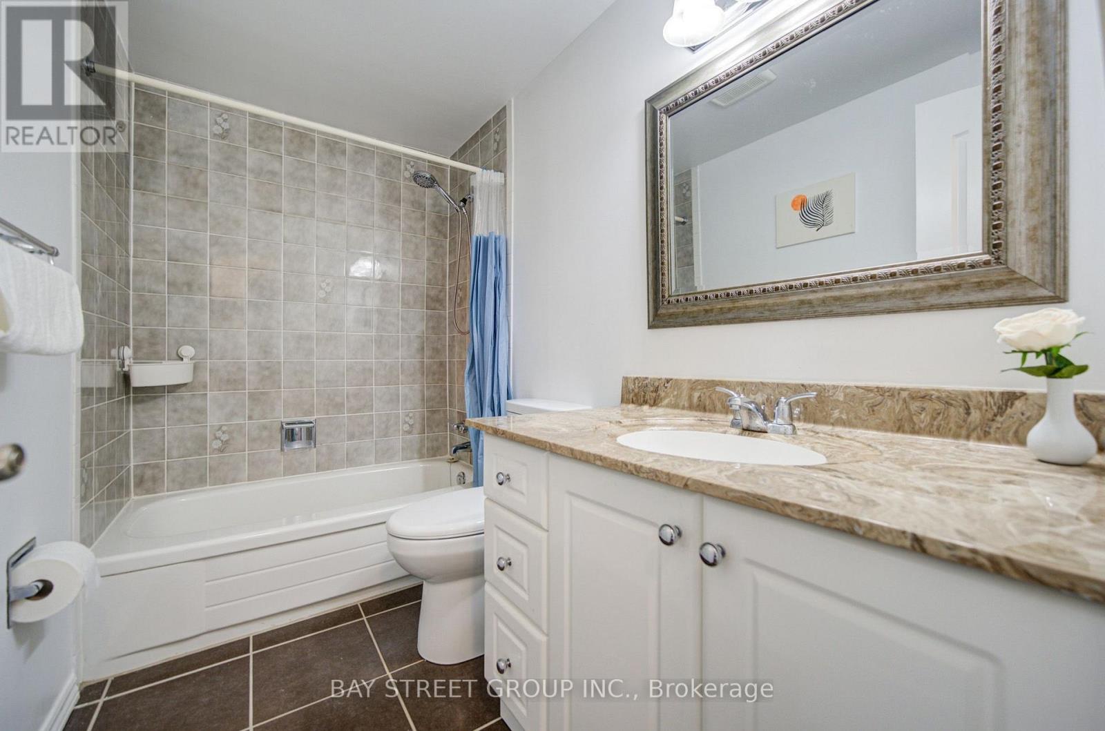10 Hemingford Place, Whitby, Ontario L1R 1G1 - Photo 29 - E13696106