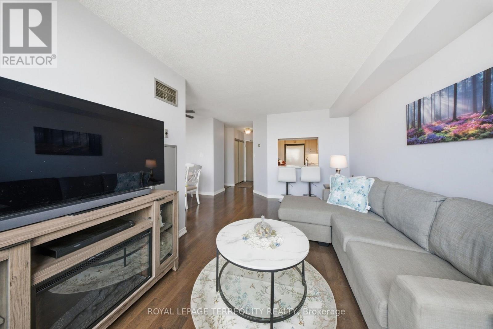 606 - 711 Rossland Road E, Whitby, Ontario  L1N 8Z1 - Photo 12 - E13696220