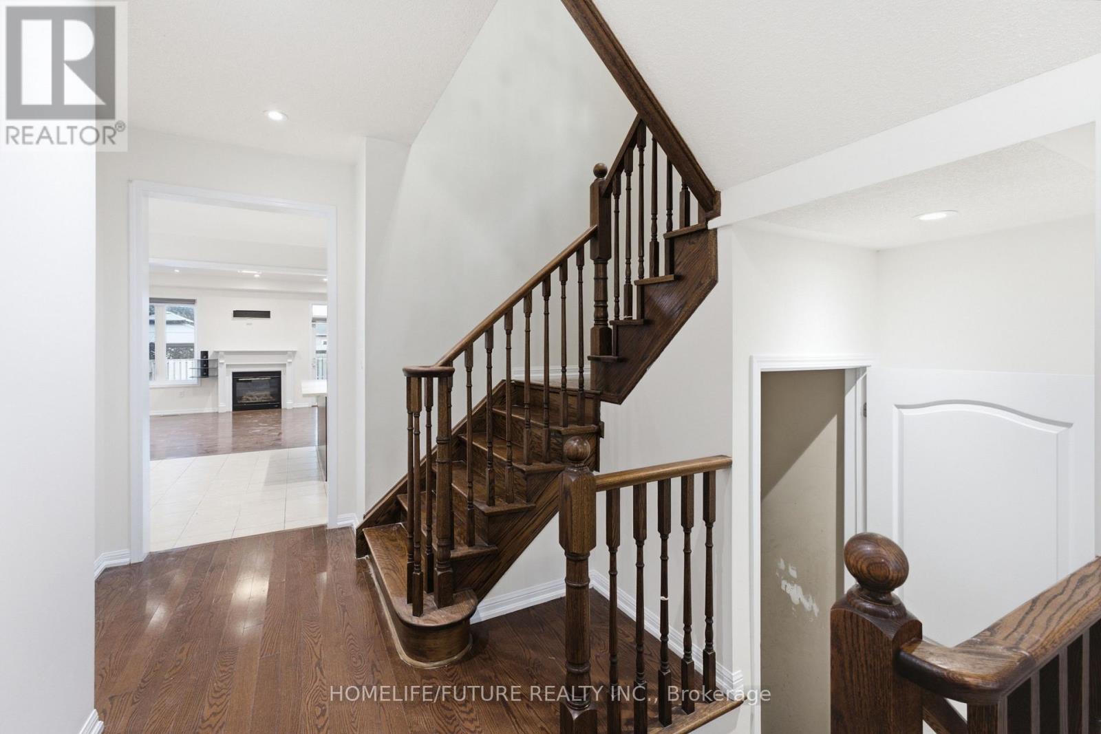 7 Beverton Crescent, Ajax, Ontario  L1T 0L8 - Photo 40 - E13696270