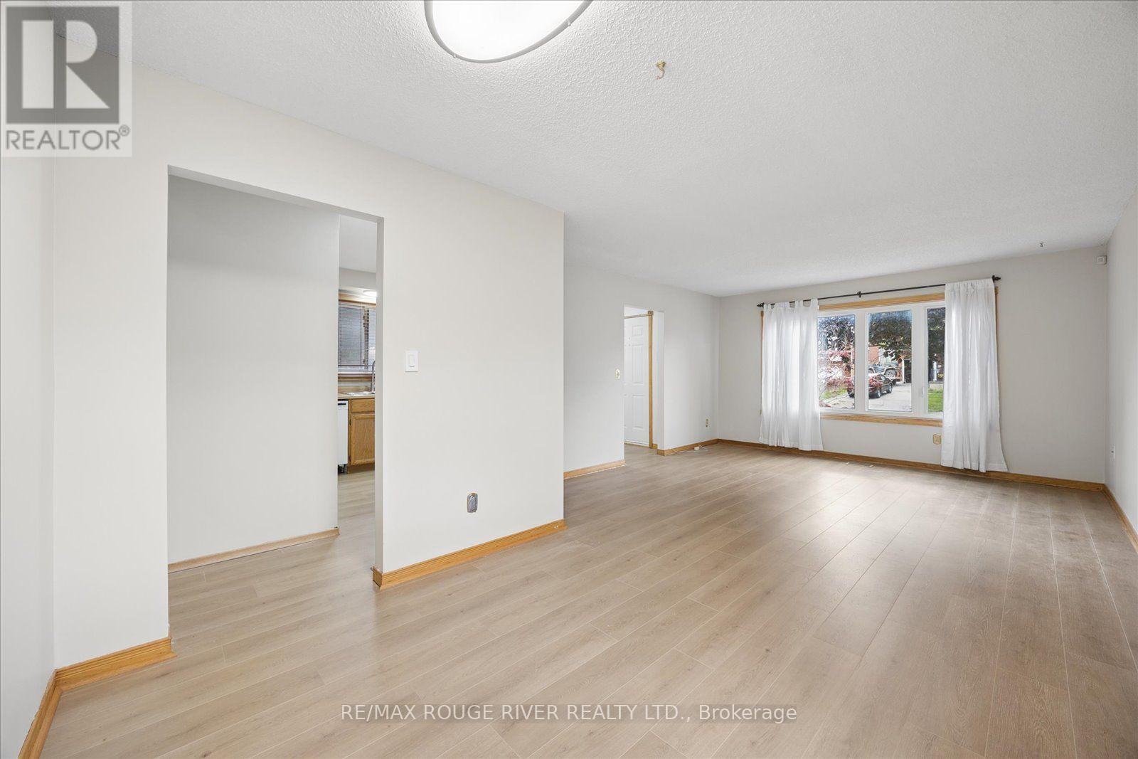 Main - 856 Meadowhill Court, Oshawa, Ontario  L1K 1X5 - Photo 11 - E13696324
