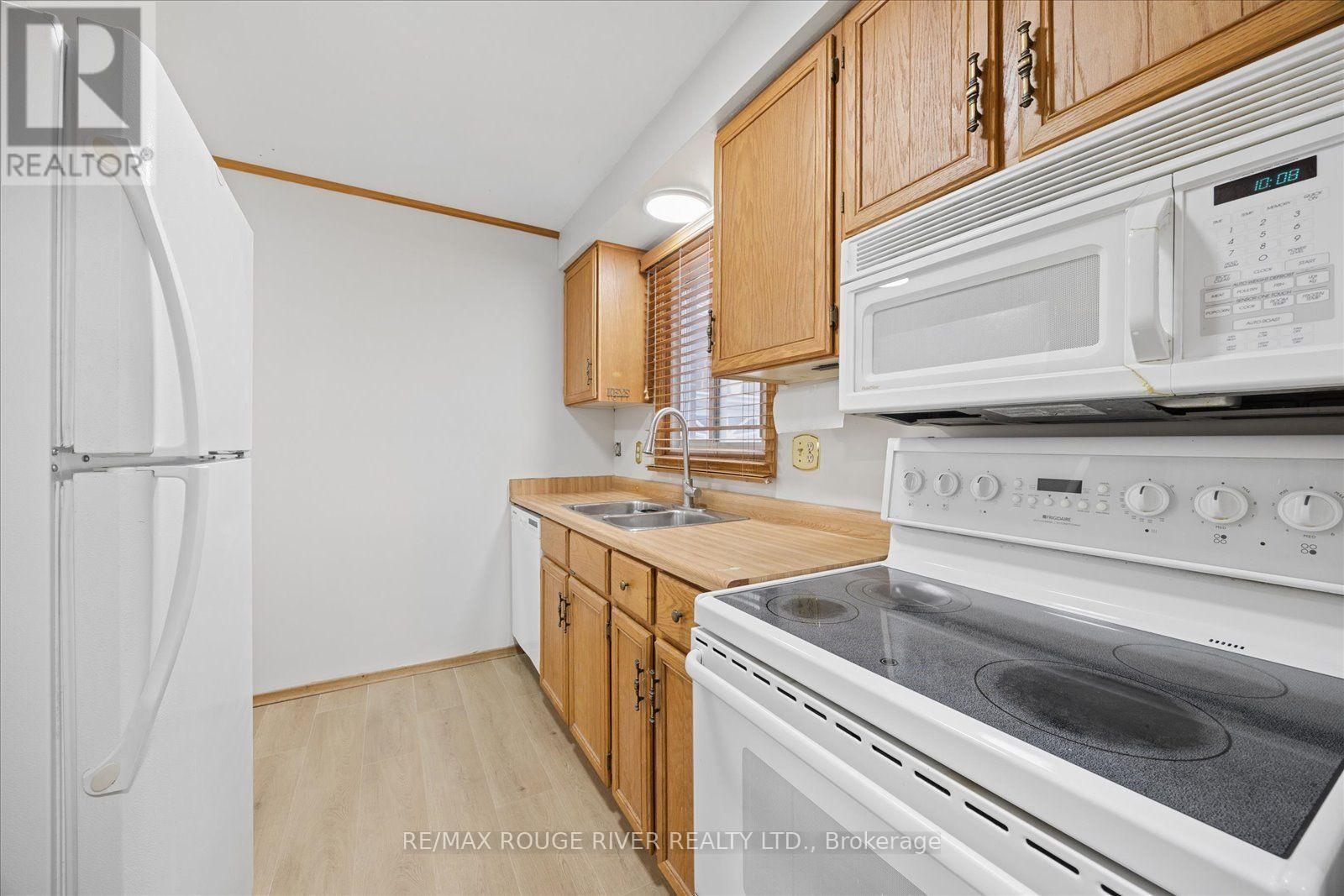 Main - 856 Meadowhill Court, Oshawa, Ontario  L1K 1X5 - Photo 13 - E13696324