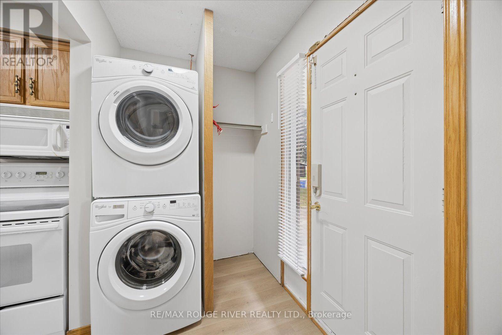 Main - 856 Meadowhill Court, Oshawa, Ontario  L1K 1X5 - Photo 16 - E13696324