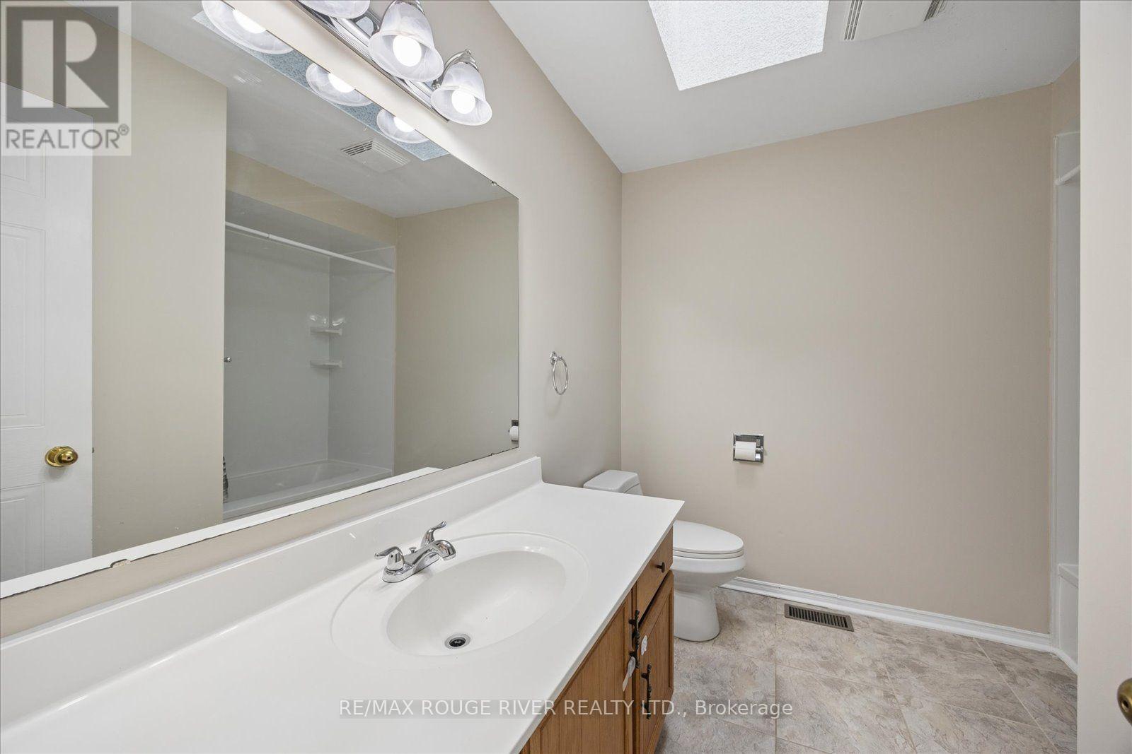 Main - 856 Meadowhill Court, Oshawa, Ontario  L1K 1X5 - Photo 20 - E13696324