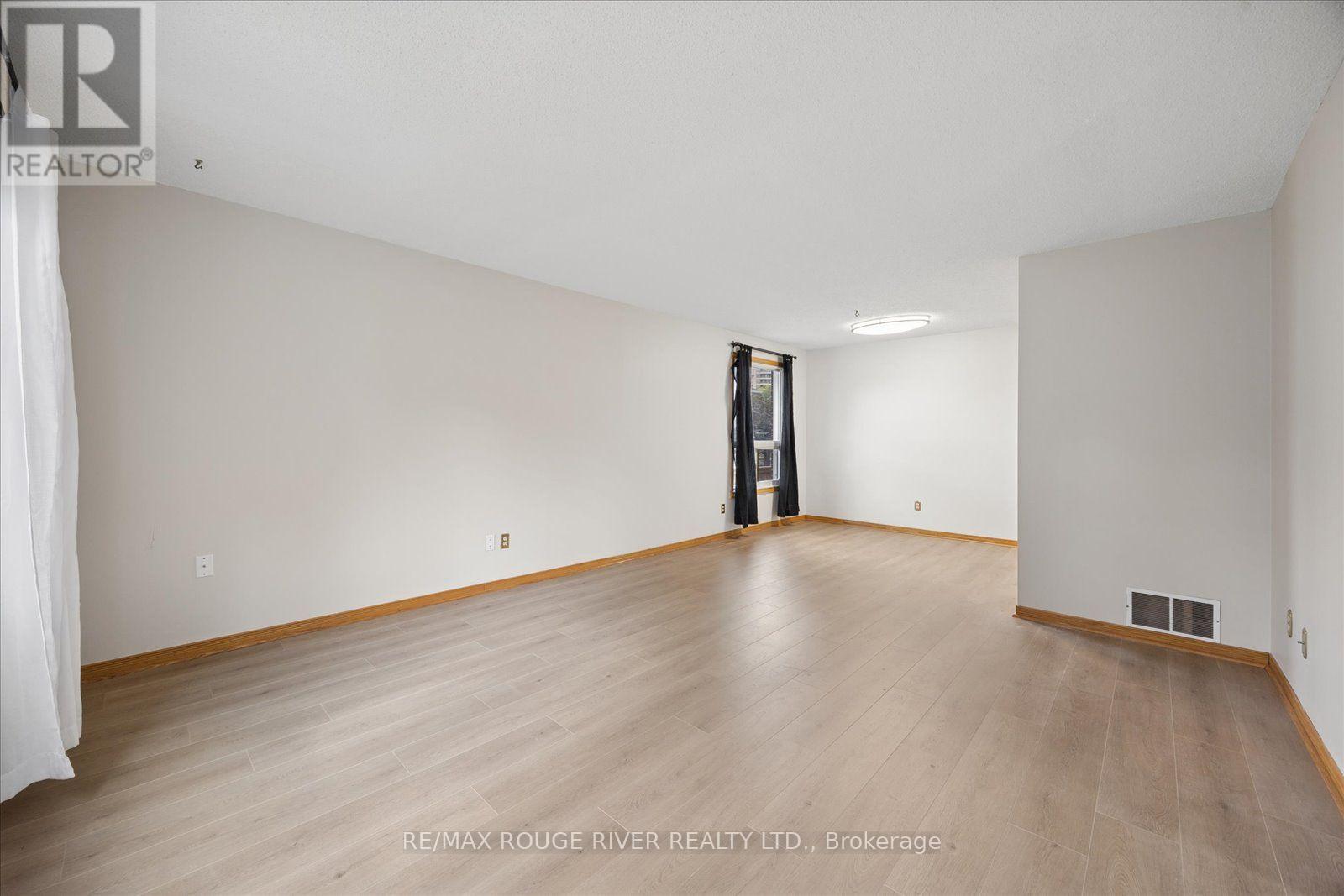 Main - 856 Meadowhill Court, Oshawa, Ontario  L1K 1X5 - Photo 7 - E13696324