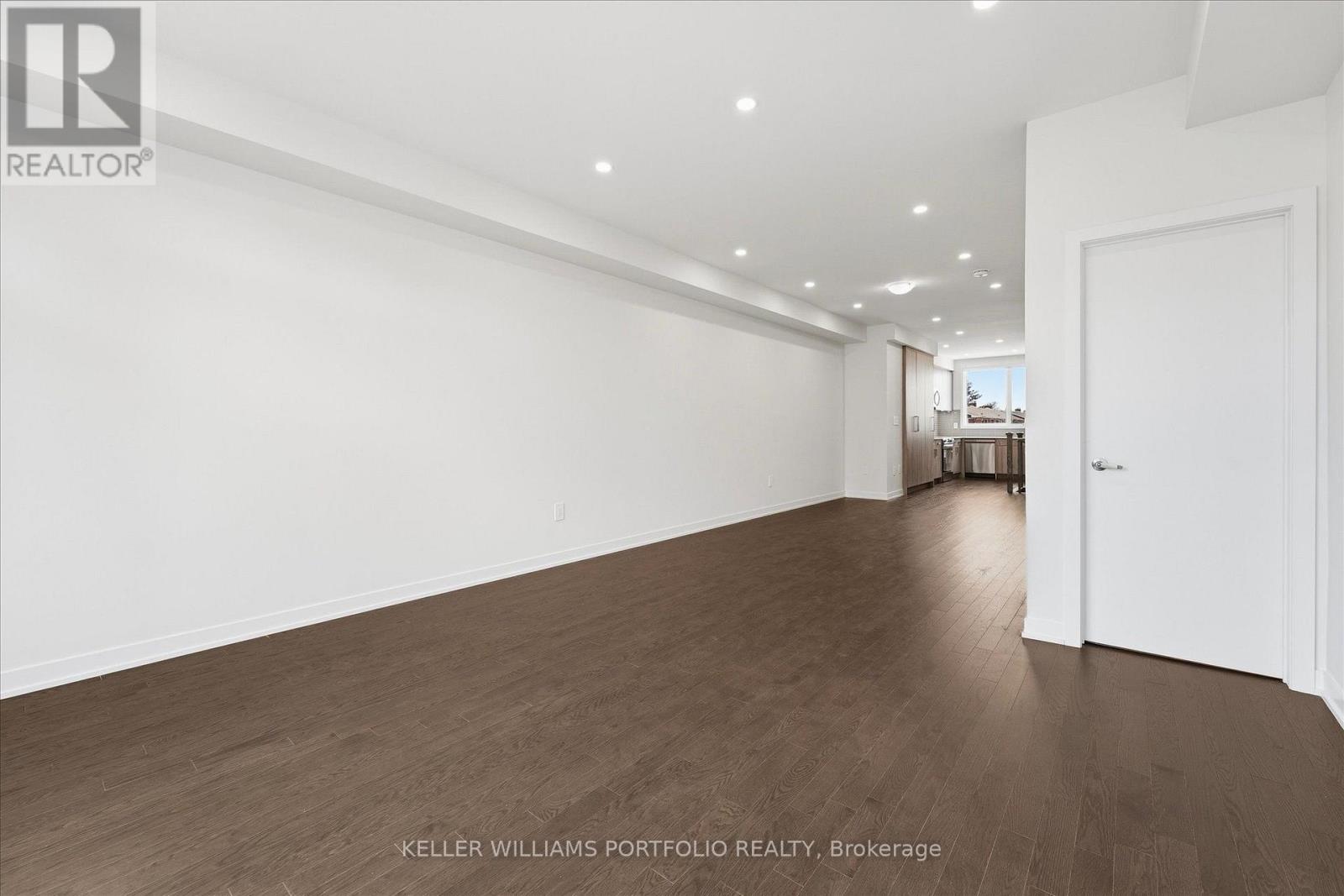 372 Lawrence Heights Way, Toronto, Ontario  M6A 0E8 - Photo 10 - C13694564