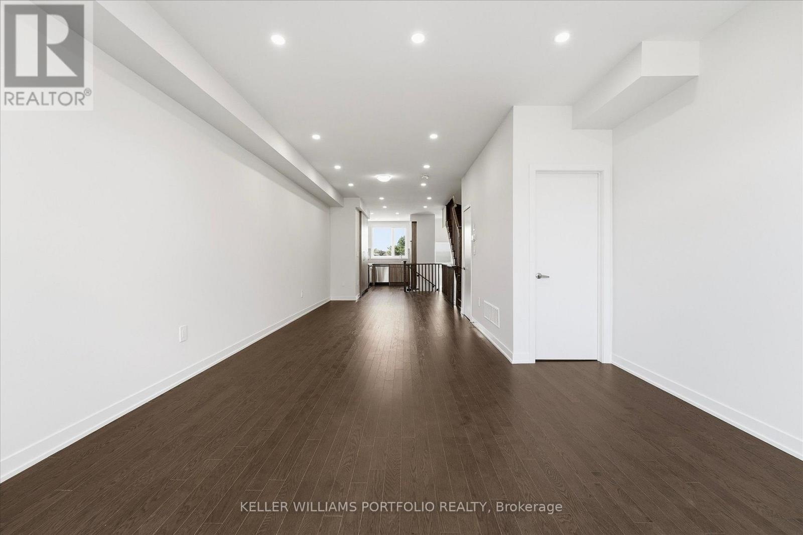 372 Lawrence Heights Way, Toronto, Ontario  M6A 0E8 - Photo 11 - C13694564