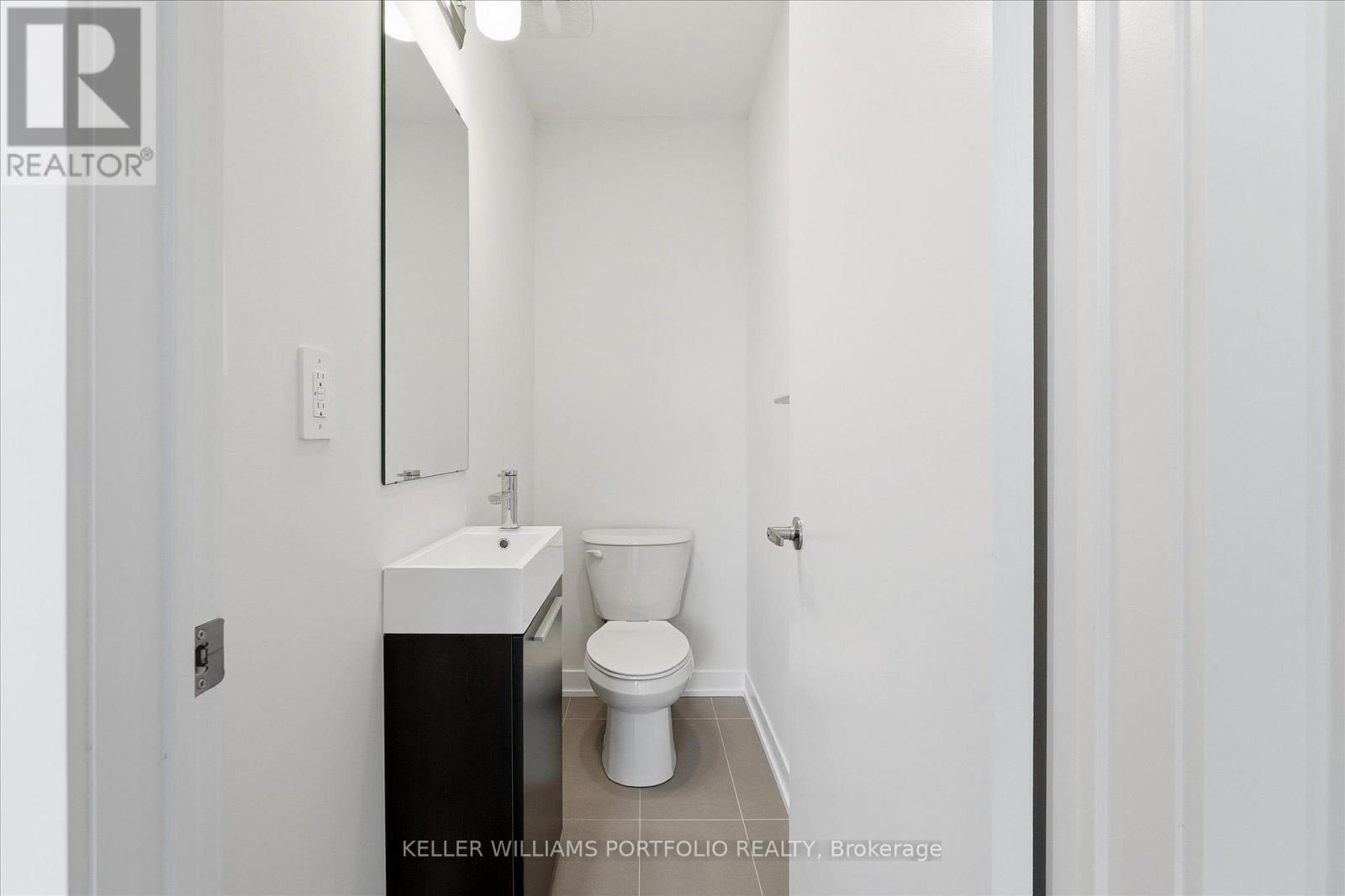 372 Lawrence Heights Way, Toronto, Ontario  M6A 0E8 - Photo 15 - C13694564