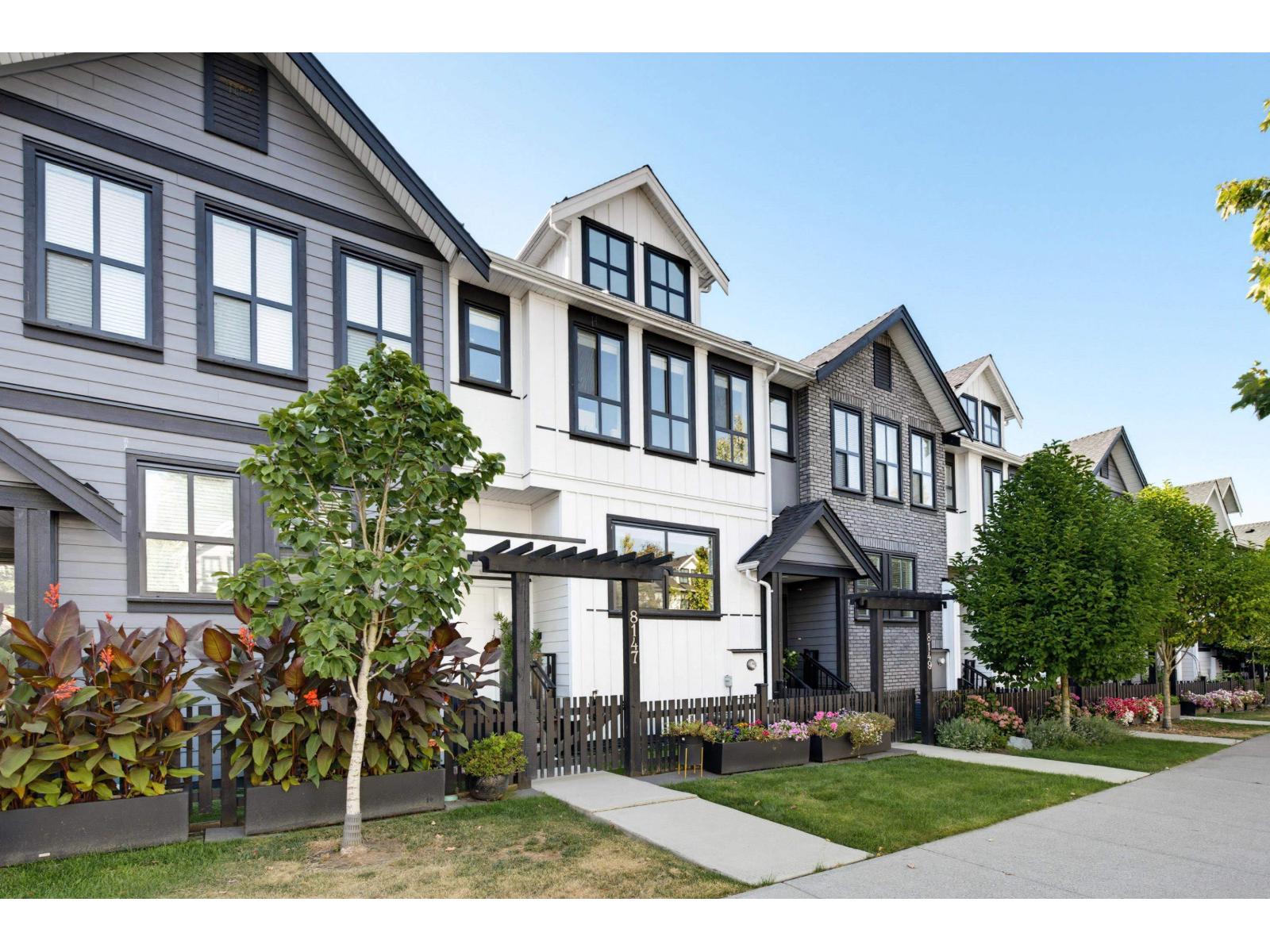 8147 202 Street, Langley, British Columbia  V2Y 3K2 - Photo 2 - R3157171