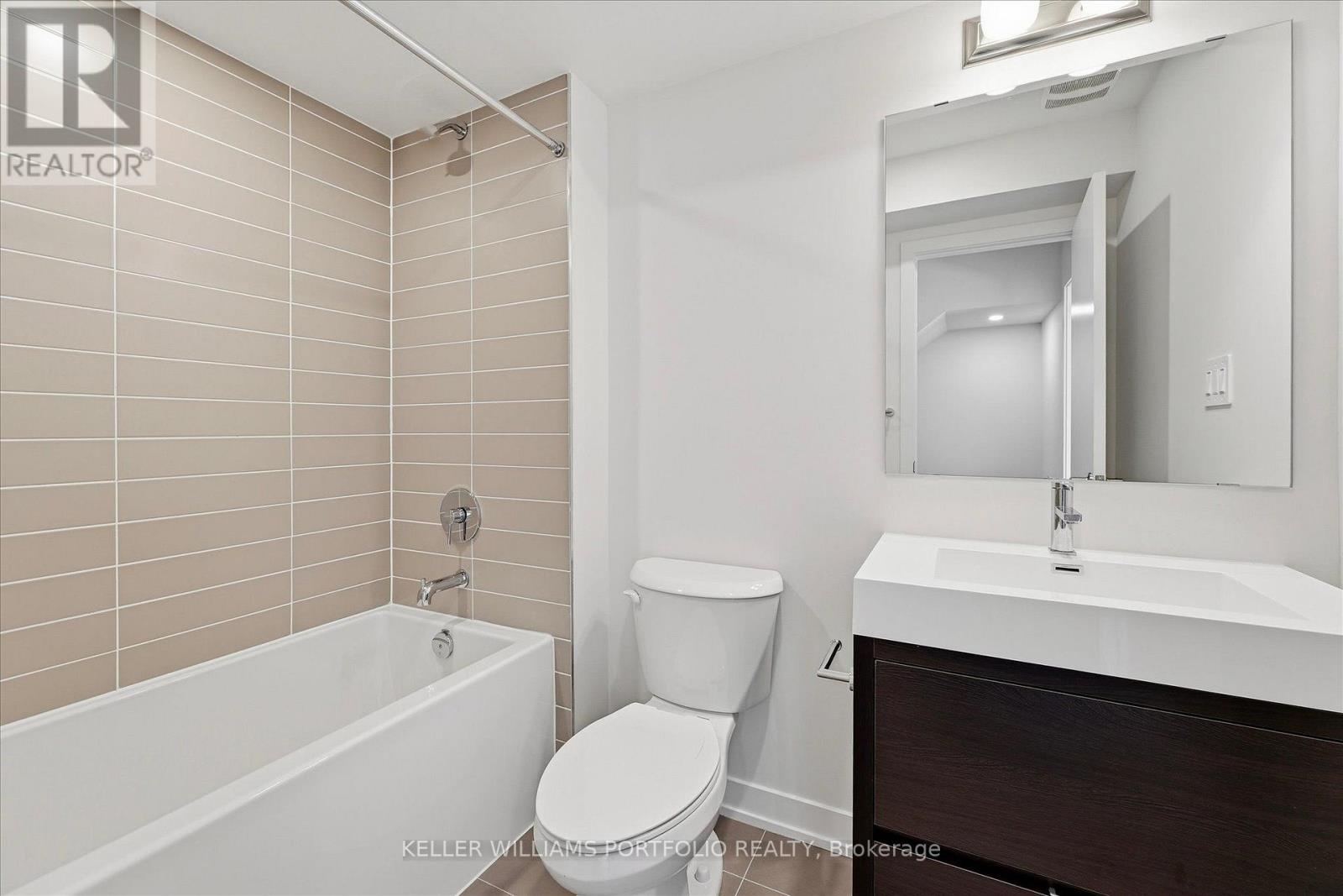372 Lawrence Heights Way, Toronto, Ontario  M6A 0E8 - Photo 18 - C13694564