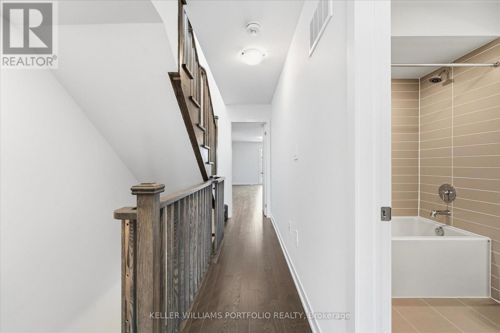 372 Lawrence Heights Way, Toronto, Ontario  M6A 0E8 - Photo 24 - C13694564