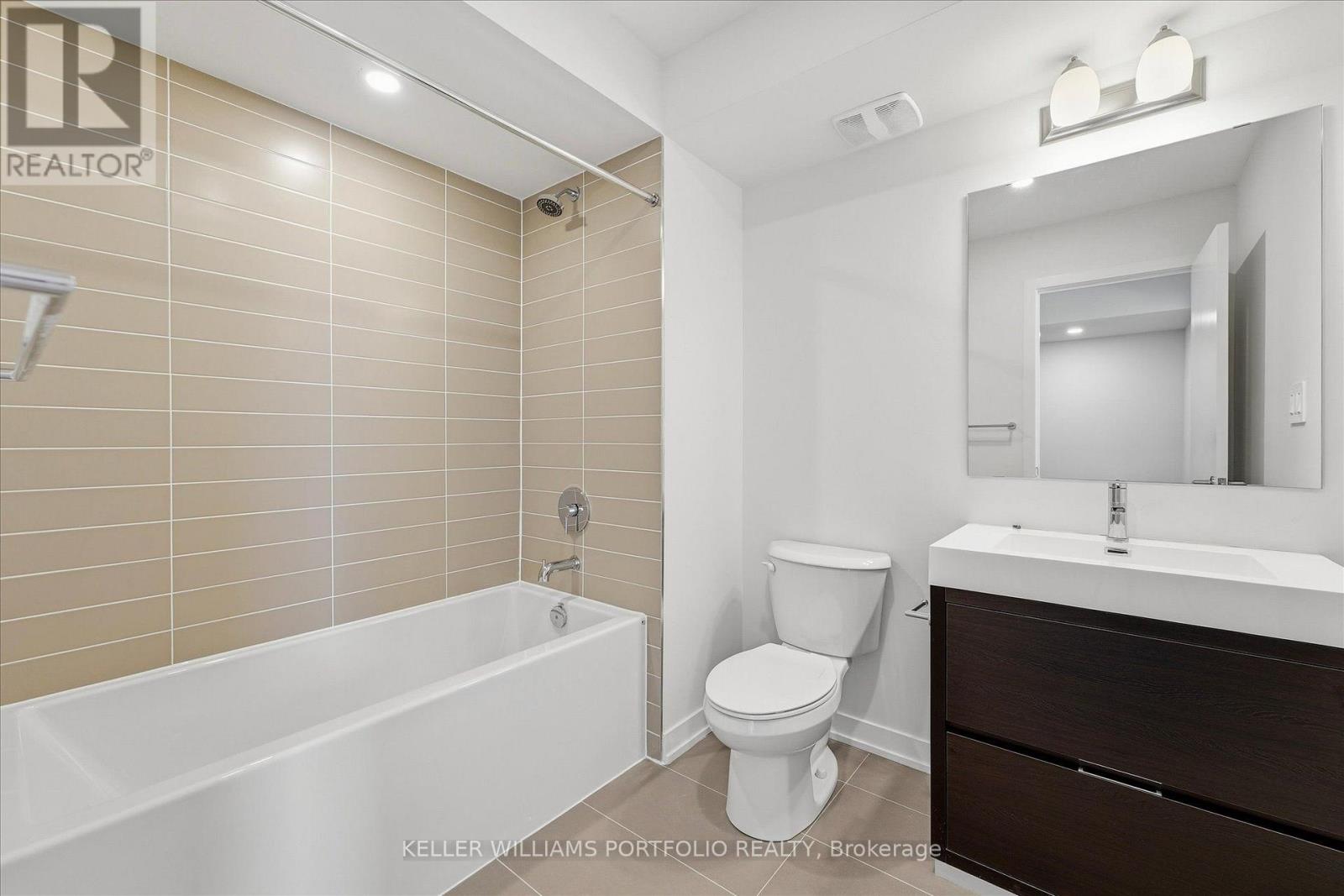 372 Lawrence Heights Way, Toronto, Ontario  M6A 0E8 - Photo 23 - C13694564