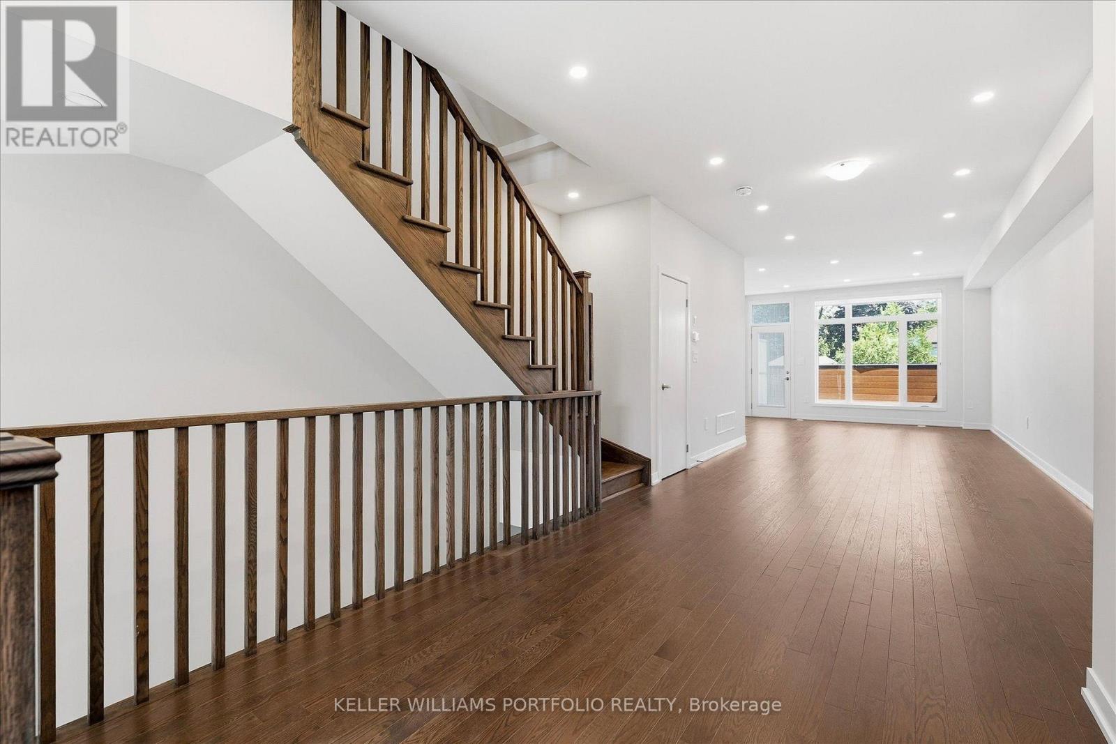 372 Lawrence Heights Way, Toronto, Ontario  M6A 0E8 - Photo 8 - C13694564