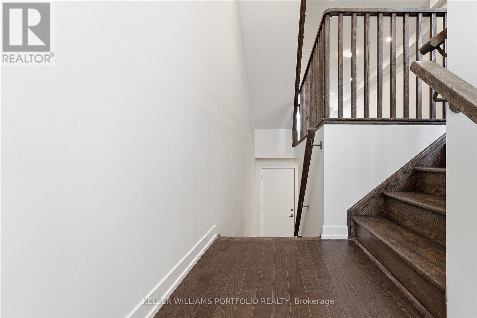 372 Lawrence Heights Way, Toronto, Ontario  M6A 0E8 - Photo 5 - C13694564
