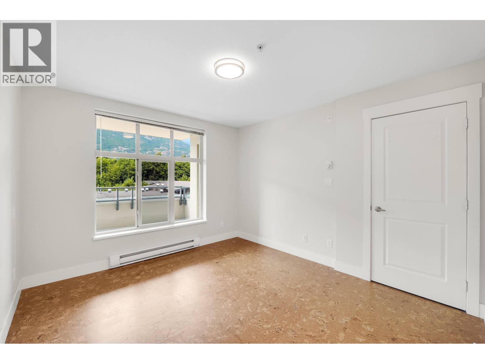 305 1211 Village Green Way, Squamish, British Columbia  V8B 0R7 - Photo 8 - R3157438
