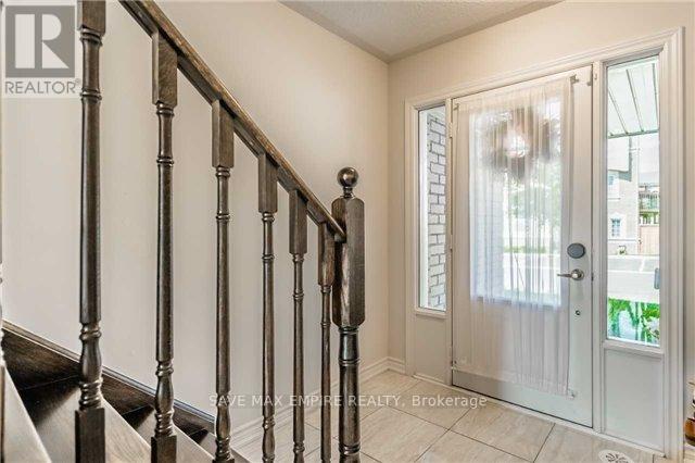 78 Aspen Hills Road, Brampton, Ontario  L6Y 6E4 - Photo 2 - W13568146