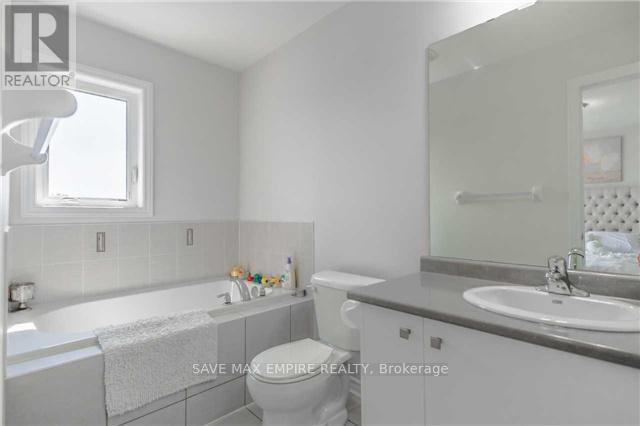 78 Aspen Hills Road, Brampton, Ontario  L6Y 6E4 - Photo 15 - W13568146