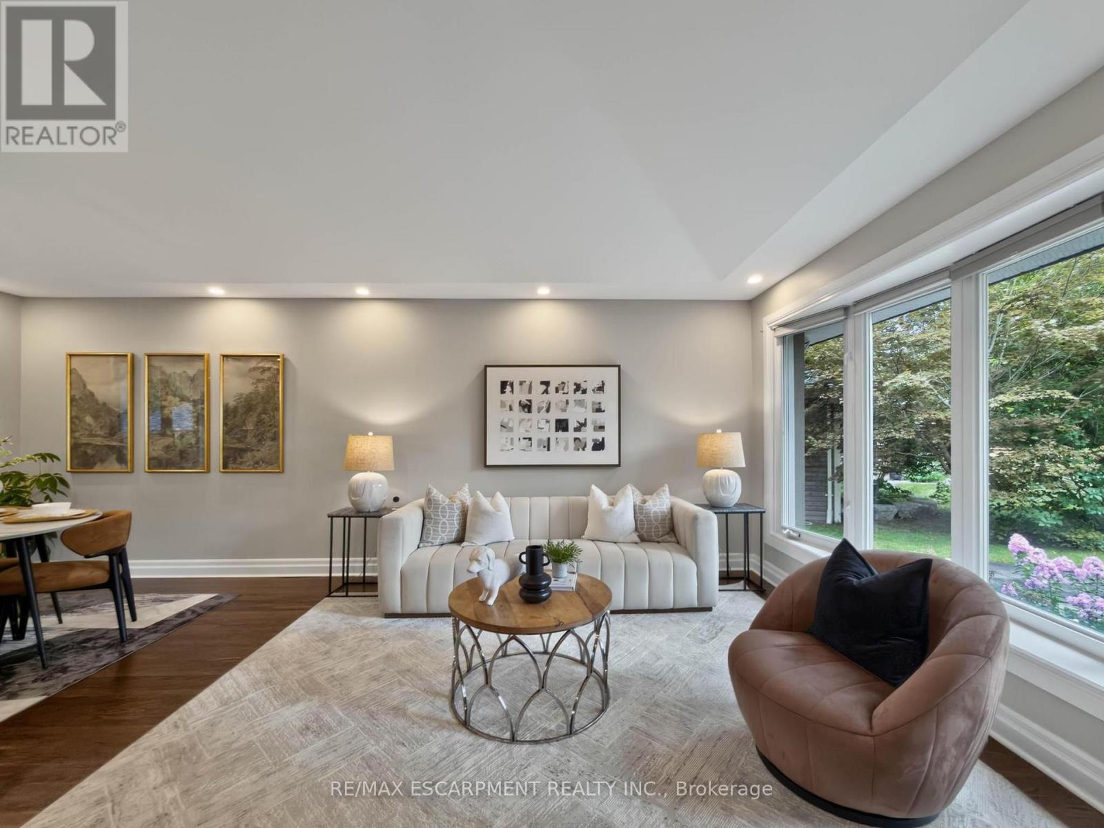 1239 Baldwin Drive, Oakville, Ontario  L6J 2W4 - Photo 4 - W13695820