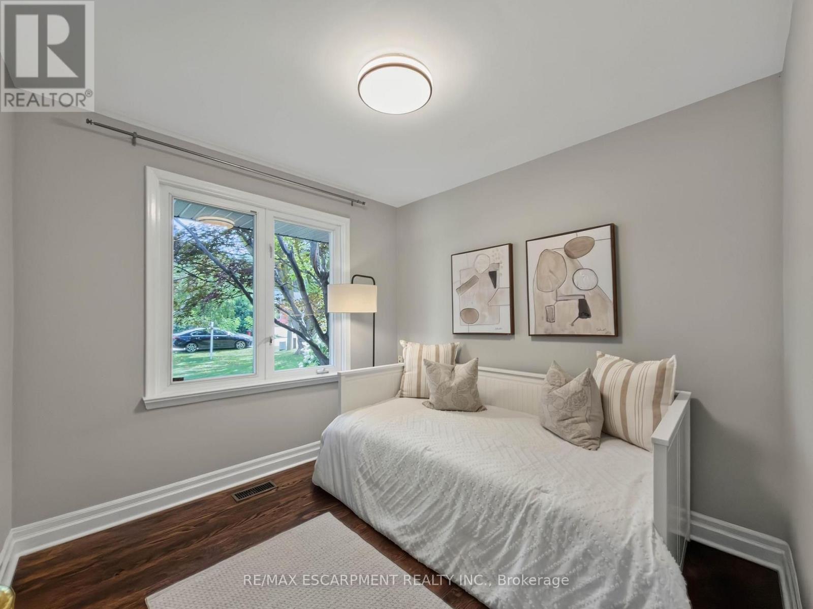 1239 Baldwin Drive, Oakville, Ontario  L6J 2W4 - Photo 13 - W13695820