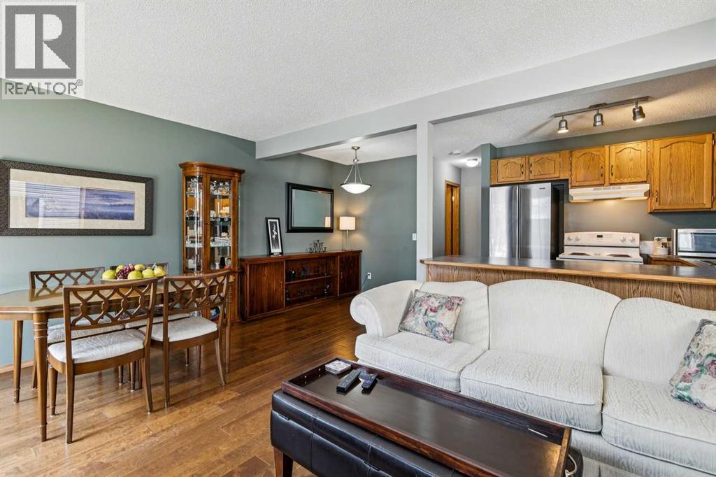 148 Everstone Drive SW, Calgary, Alberta  T2Y 0E1 - Photo 12 - A2335279