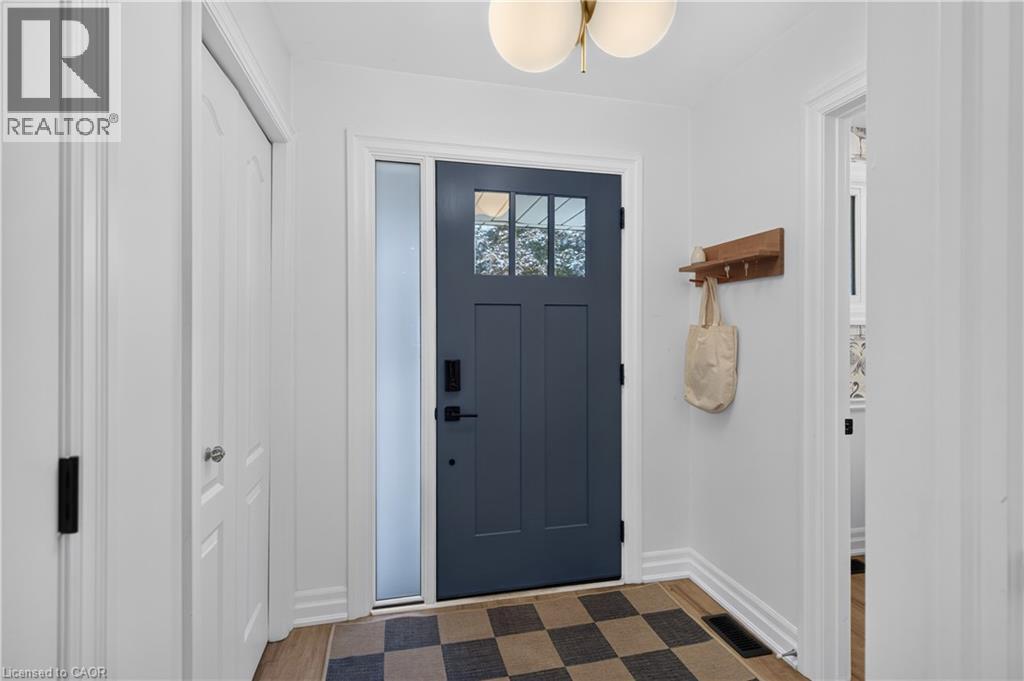 171 Golfwood Drive, Hamilton, Ontario  L9C 6W2 - Photo 4 - 40857113