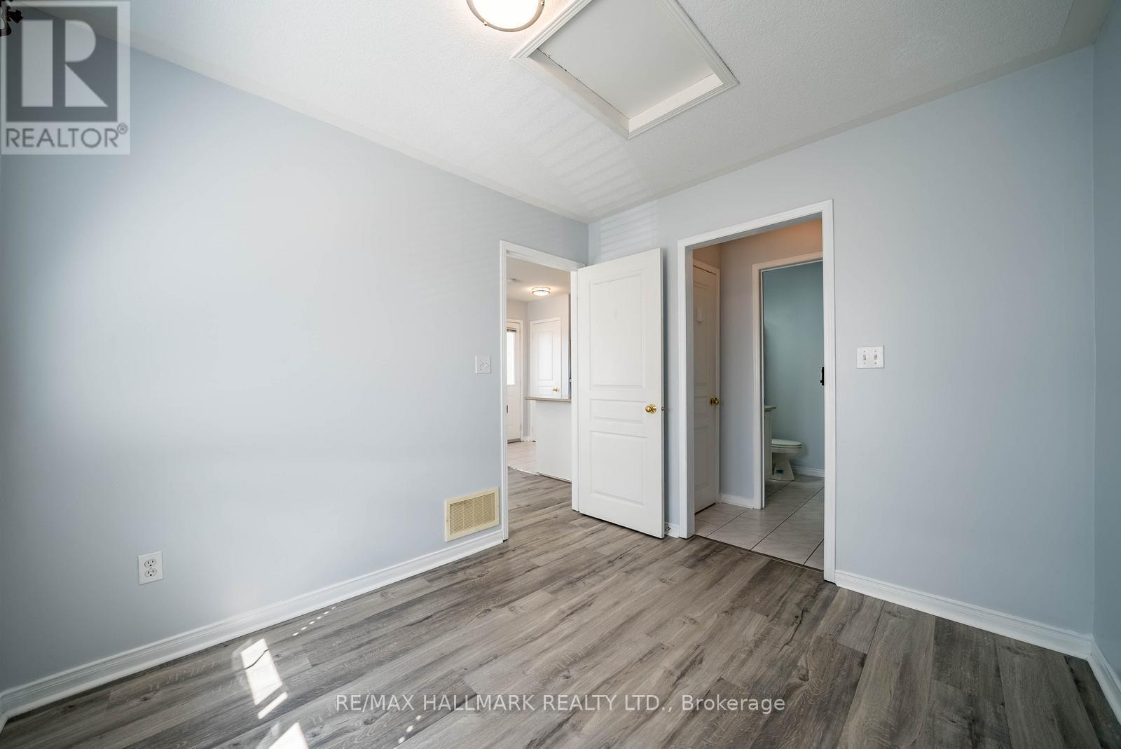 Coach House - 29 Hosta Avenue, Markham, Ontario  L6B 0J9 - Photo 13 - N13696062