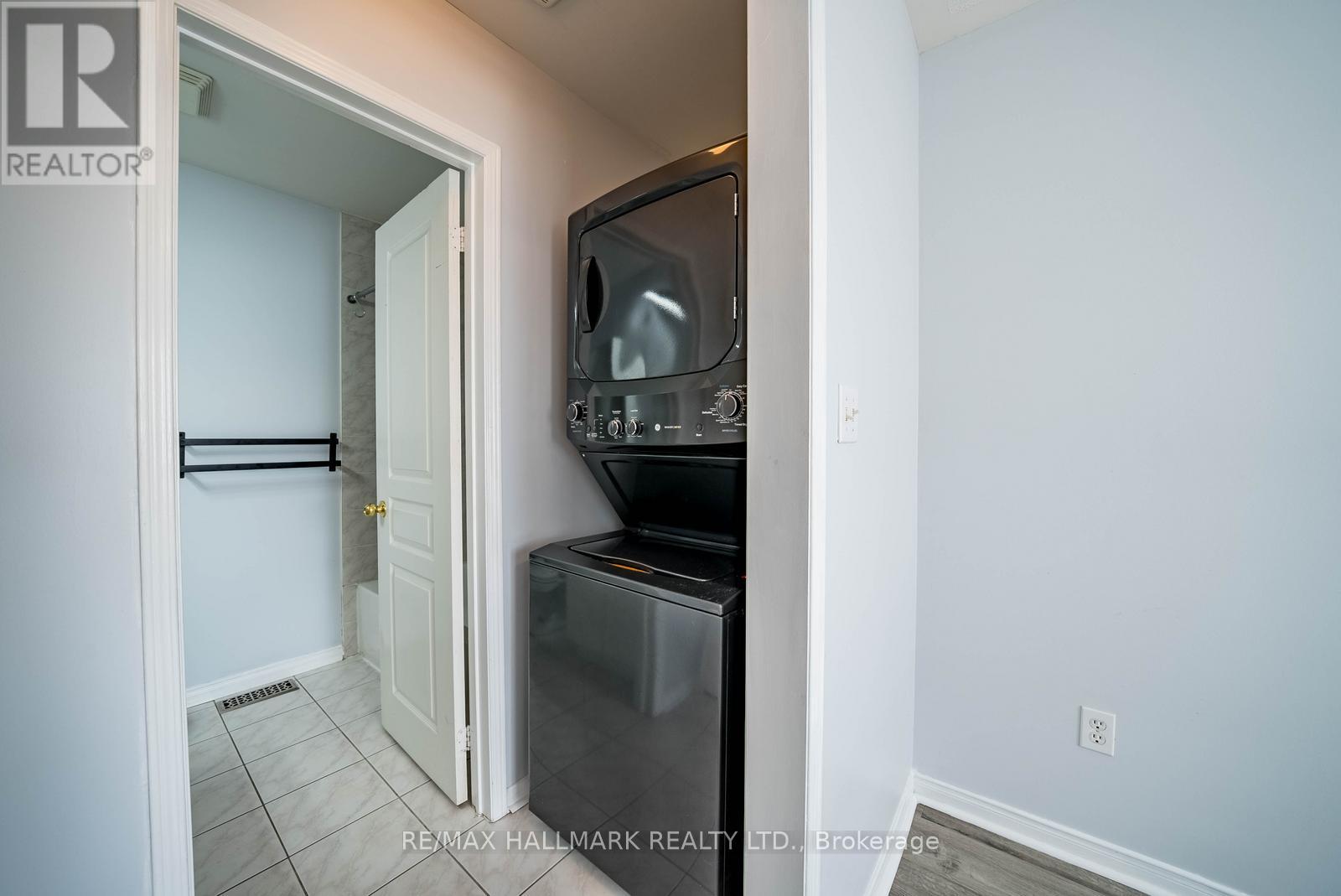 Coach House - 29 Hosta Avenue, Markham, Ontario  L6B 0J9 - Photo 16 - N13696062