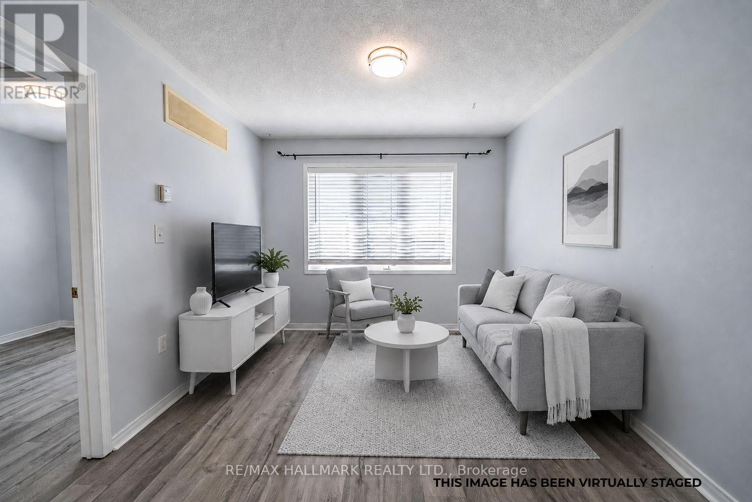 Coach House - 29 Hosta Avenue, Markham, Ontario  L6B 0J9 - Photo 9 - N13696062