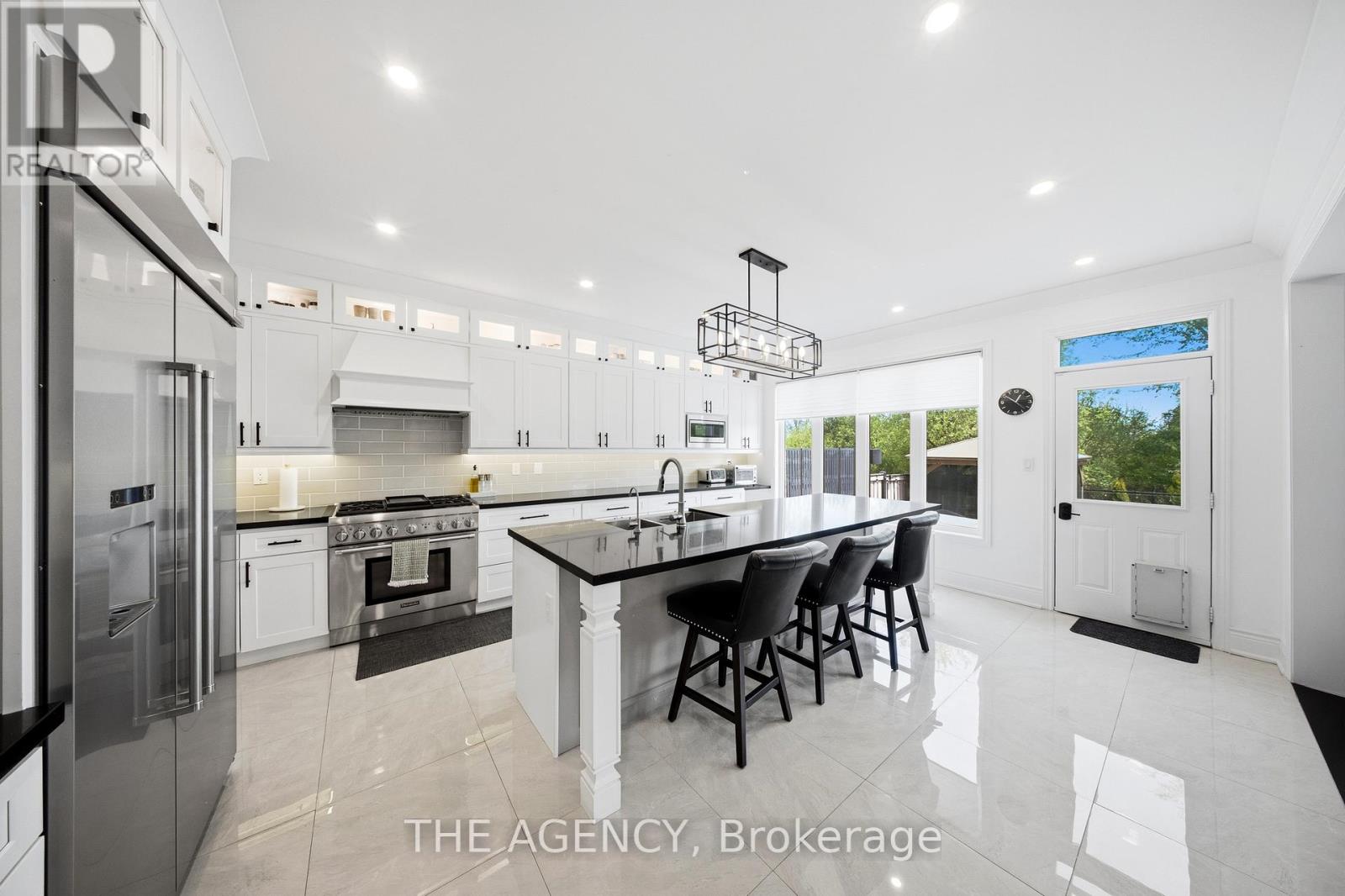 119 Turner Drive, New Tecumseth (Tottenham), Ontario  L0G 1W0 - Photo 10 - N13696176
