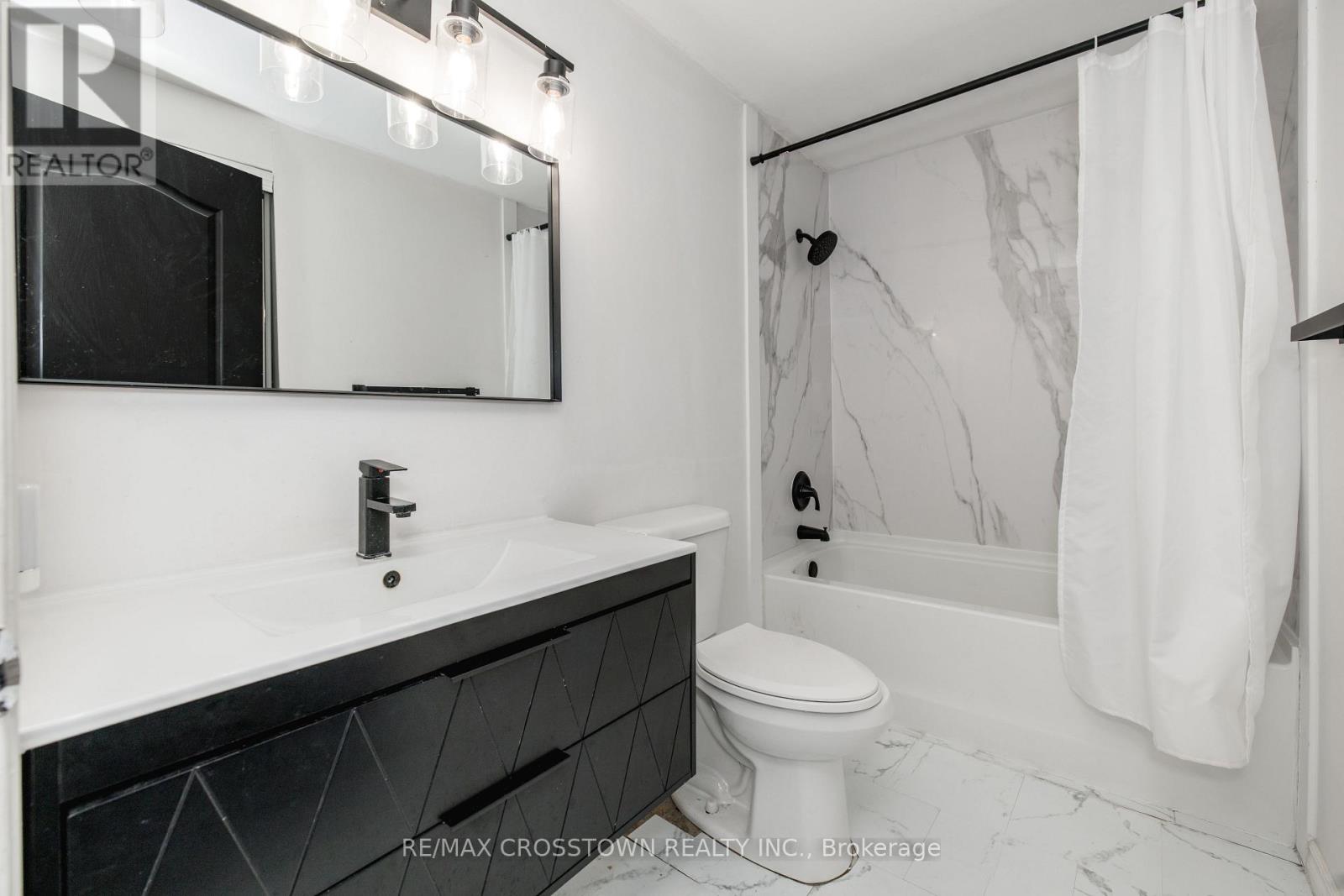 32 - 52 Adelaide Street, Barrie, Ontario  L4N 3T5 - Photo 28 - S13696080