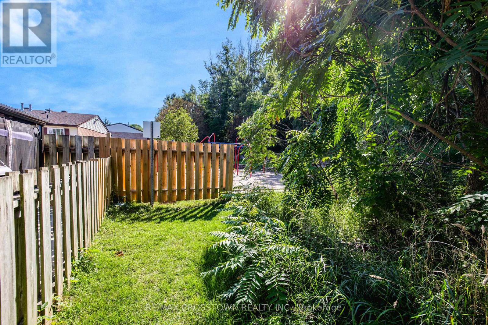 32 - 52 Adelaide Street, Barrie, Ontario  L4N 3T5 - Photo 41 - S13696080
